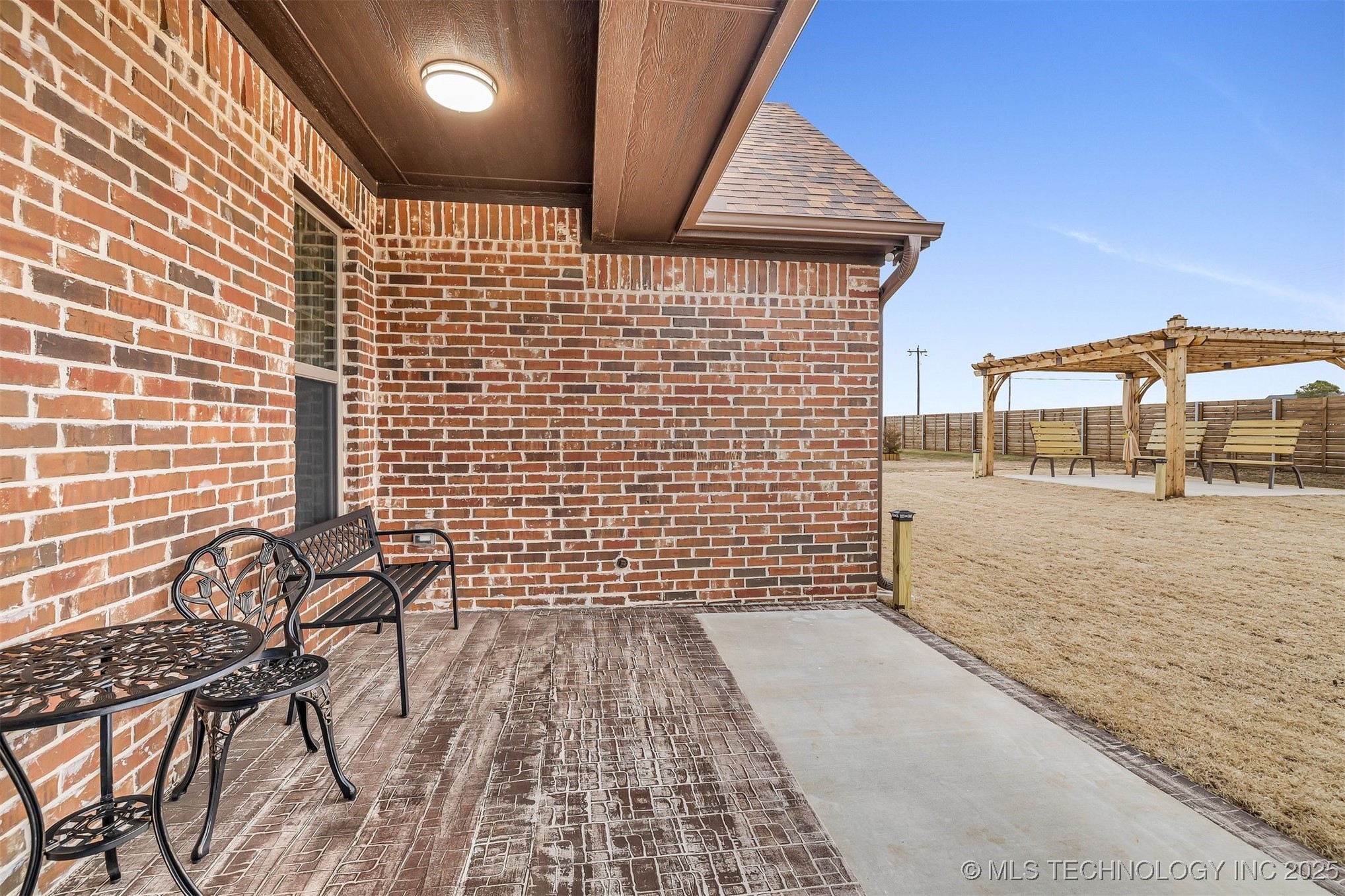 199 River Bend