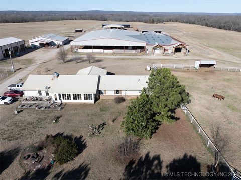 Photo of 105935 S 4665 Road, Sallisaw, OK 74955 (MLS # 2601167)