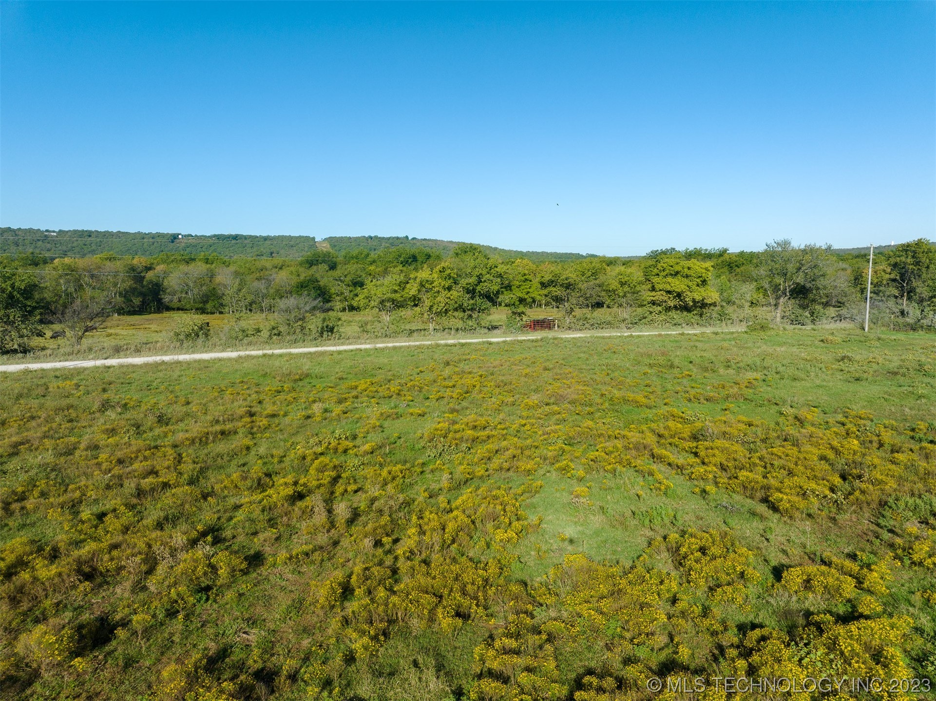 Photo 21 of 37 of 1 N 260 Road land