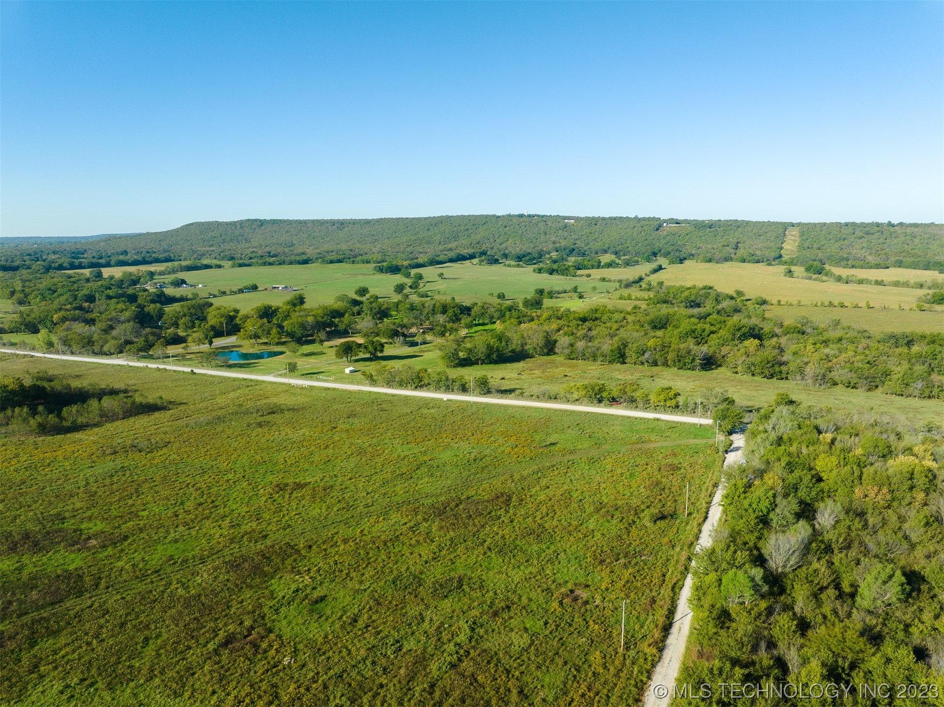 Photo 17 of 37 of 1 N 260 Road land