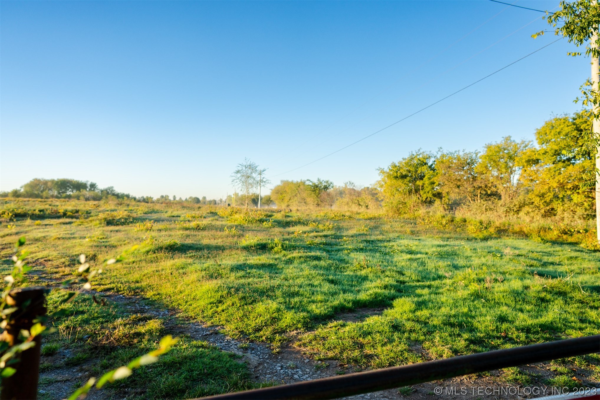 Photo 8 of 37 of 1 N 260 Road land