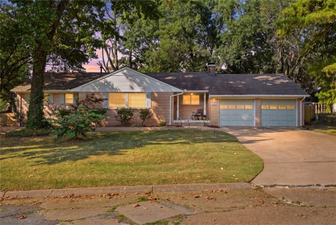 Photo of 4211 Robertson Boulevard, Muskogee, OK 74401 (MLS # 2632672)