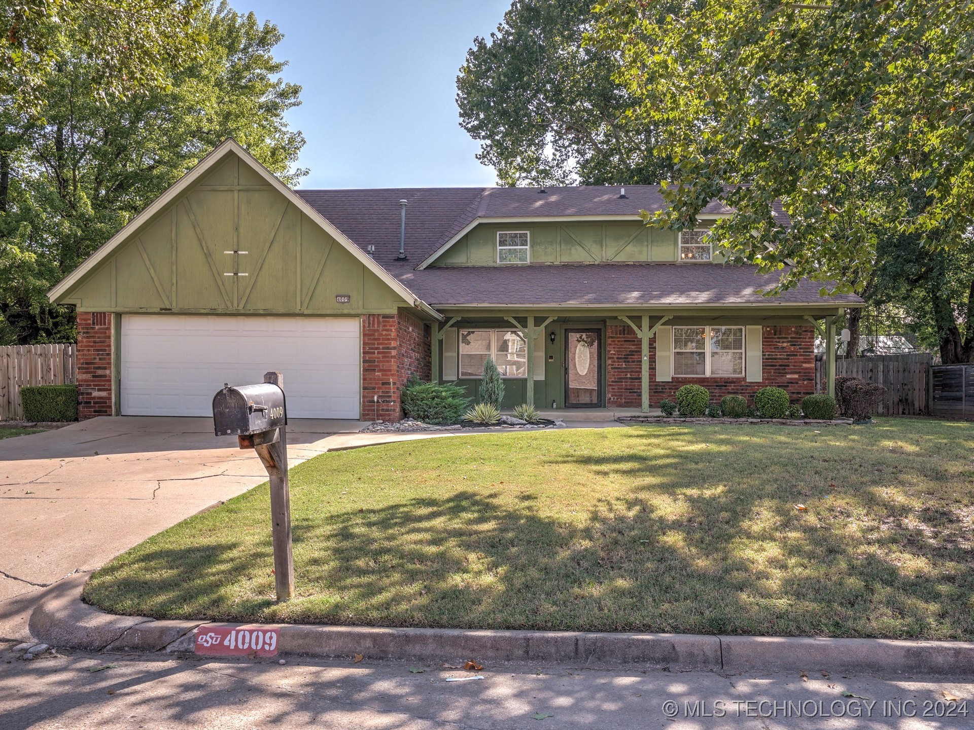 View Broken Arrow, OK 74011 house