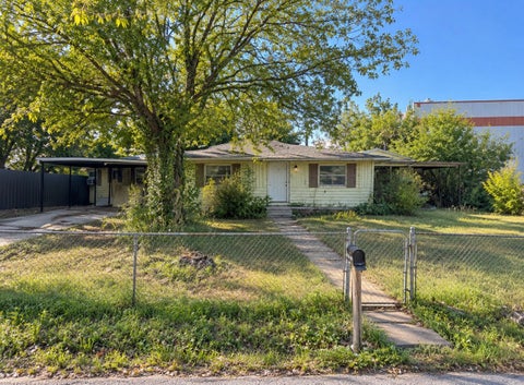 Photo of 5140 S 37th Avenue W, Tulsa, OK 74107 (MLS # 2637414)