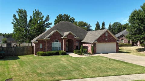 Photo of 651 Richmond Circle, Tahlequah, OK 74464 (MLS # 2630423)