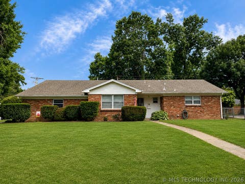 Photo of 1788 E 56th Street, Tulsa, OK 74105 (MLS # 2622876)