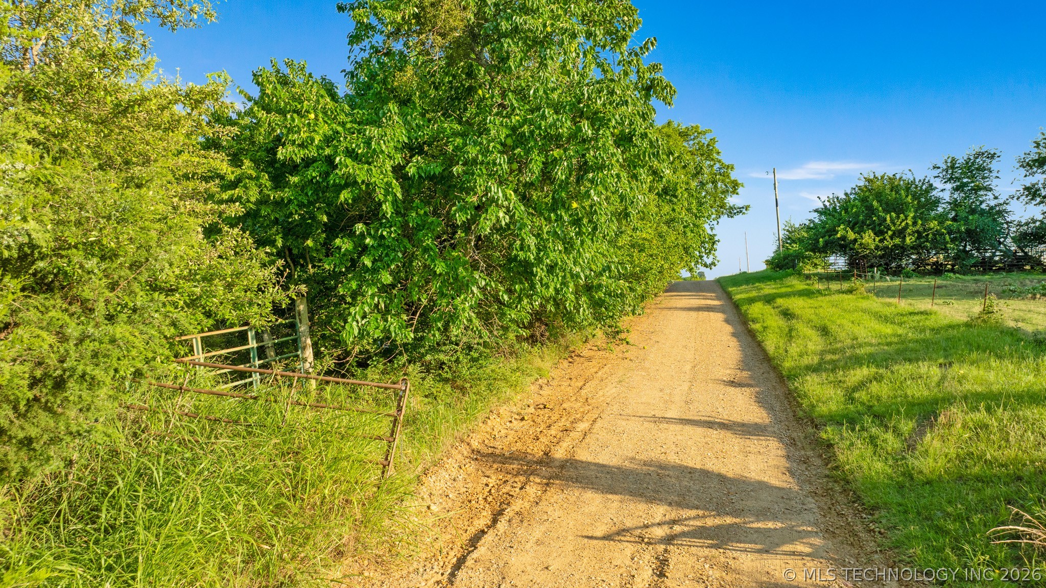 Photo 1 of 30 — 1093 N 4260 Road, Hugo, OK 74743