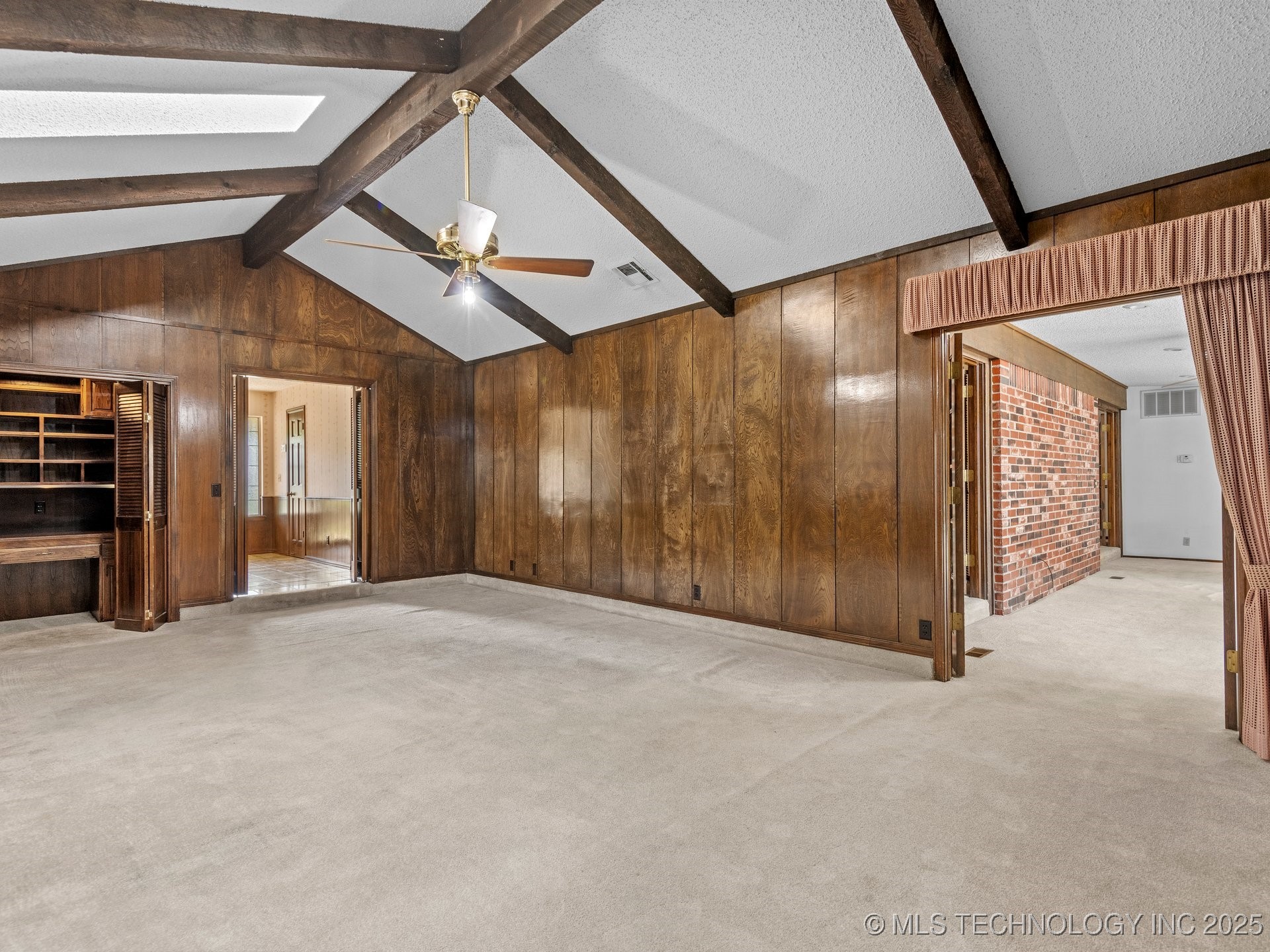 2307 Windsor Way