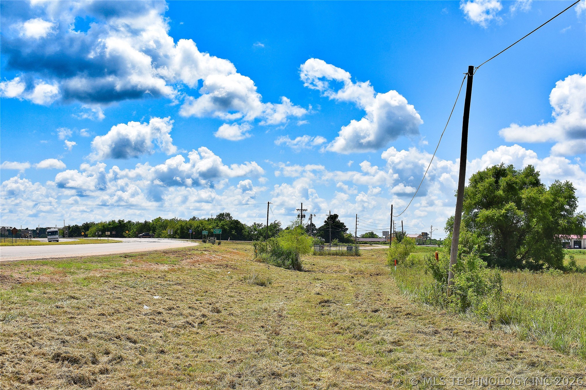 05 E Hwy 70