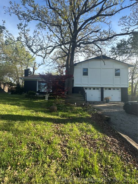 Photo of 14034 E Clearview Road, Claremore, OK 74019 (MLS # 2622607)