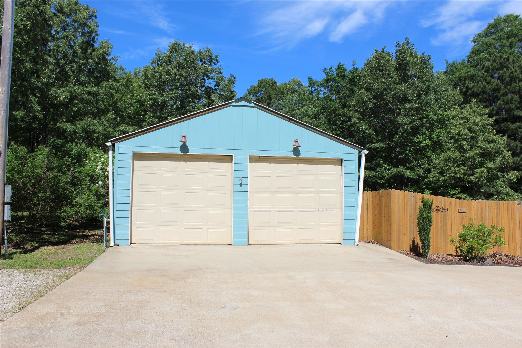 423118 E 1944 Lane