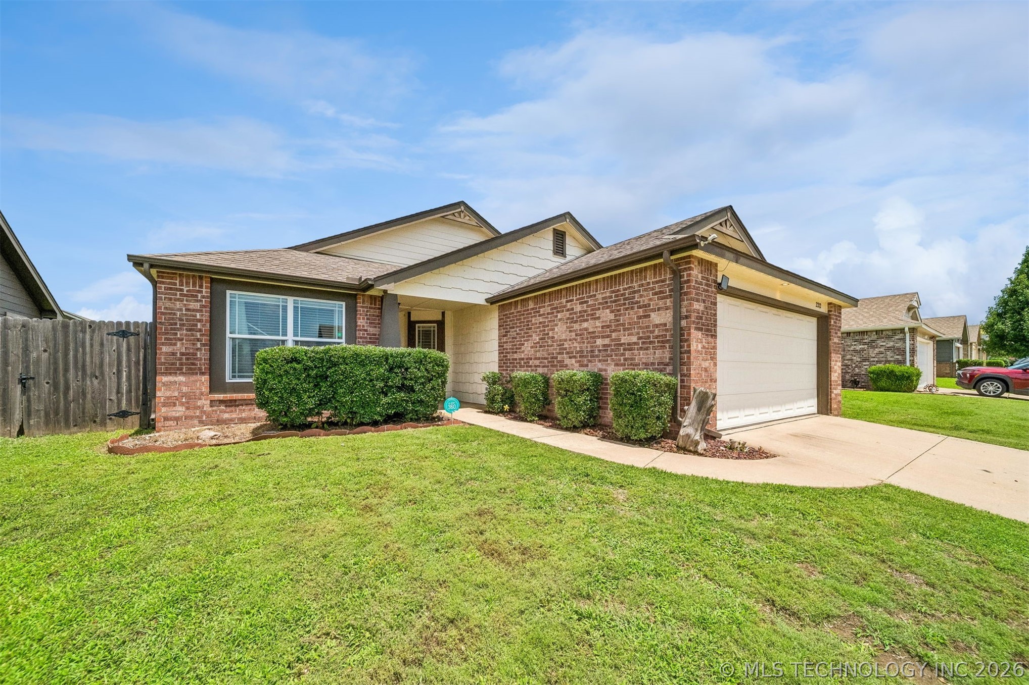 Photo 1 of 29 — 2212 E Elmira Street, Broken Arrow, OK 74012