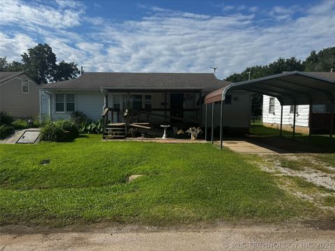 Photo of 5514 W 3rd Street, Tulsa, OK 74127 (MLS # 2621953)