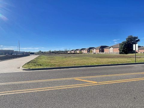 Photo of 203 Southridge Road, Tahlequah, OK 74464 (MLS # 2614027)