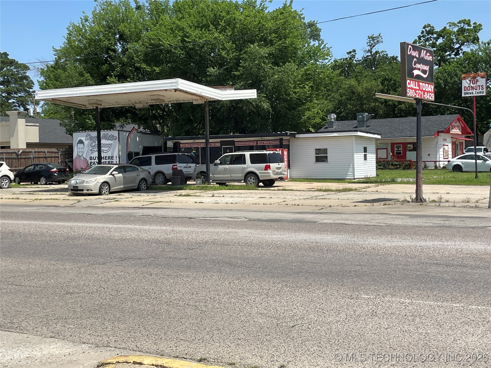 1002 W Main Street