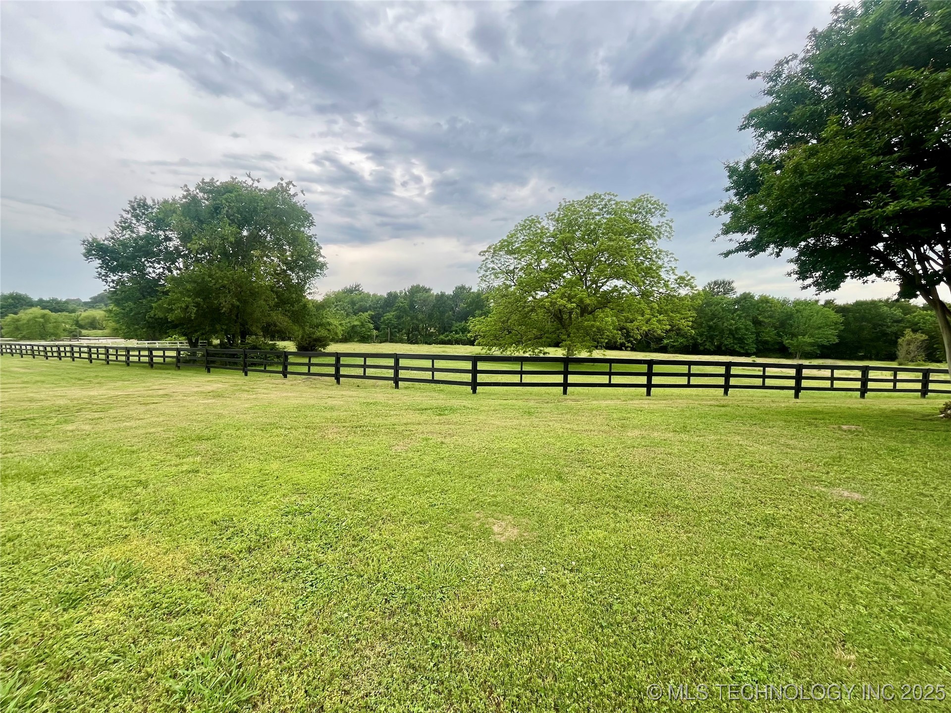 1403 S Timberline