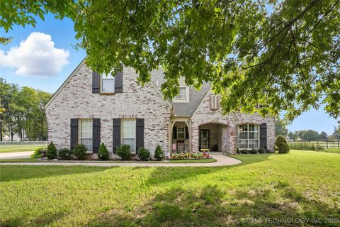 8219 N 175th EastAvenue Owasso OK 74055