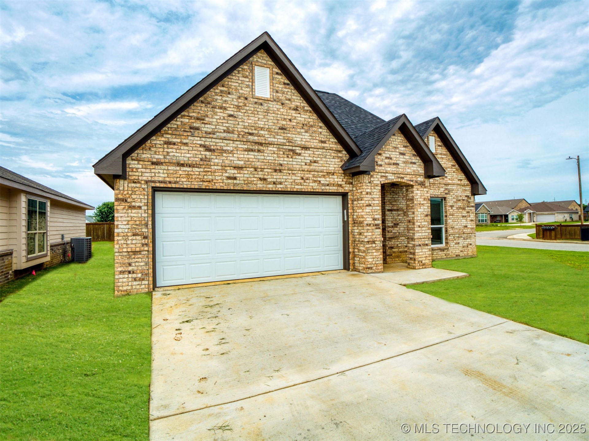 1197 Wild Indigo Circle