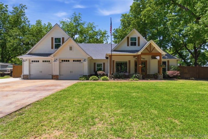 Photo 1 of 51 — 893 N E, Eufaula, OK 74432