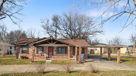 Photo of 501 N Brown Street, Vinita, OK 74301 (MLS # 2617237)