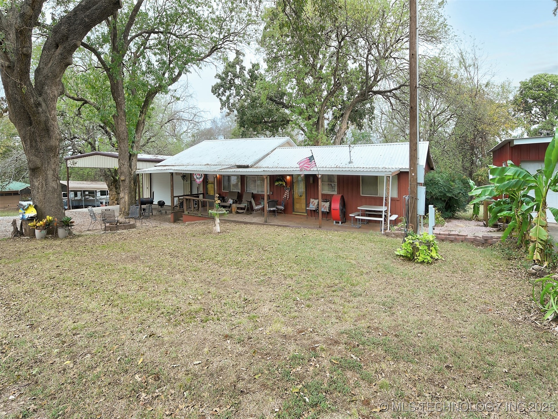 6446 War Bonnet Avenue