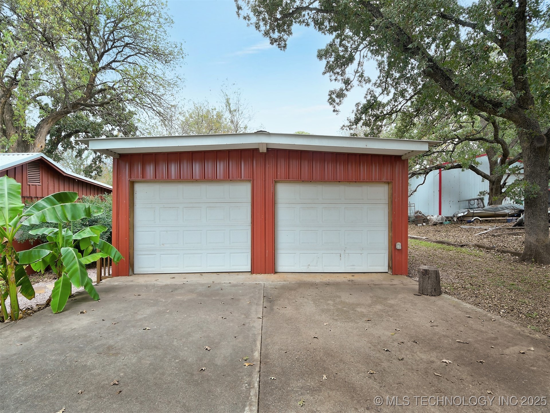 6446 War Bonnet Avenue