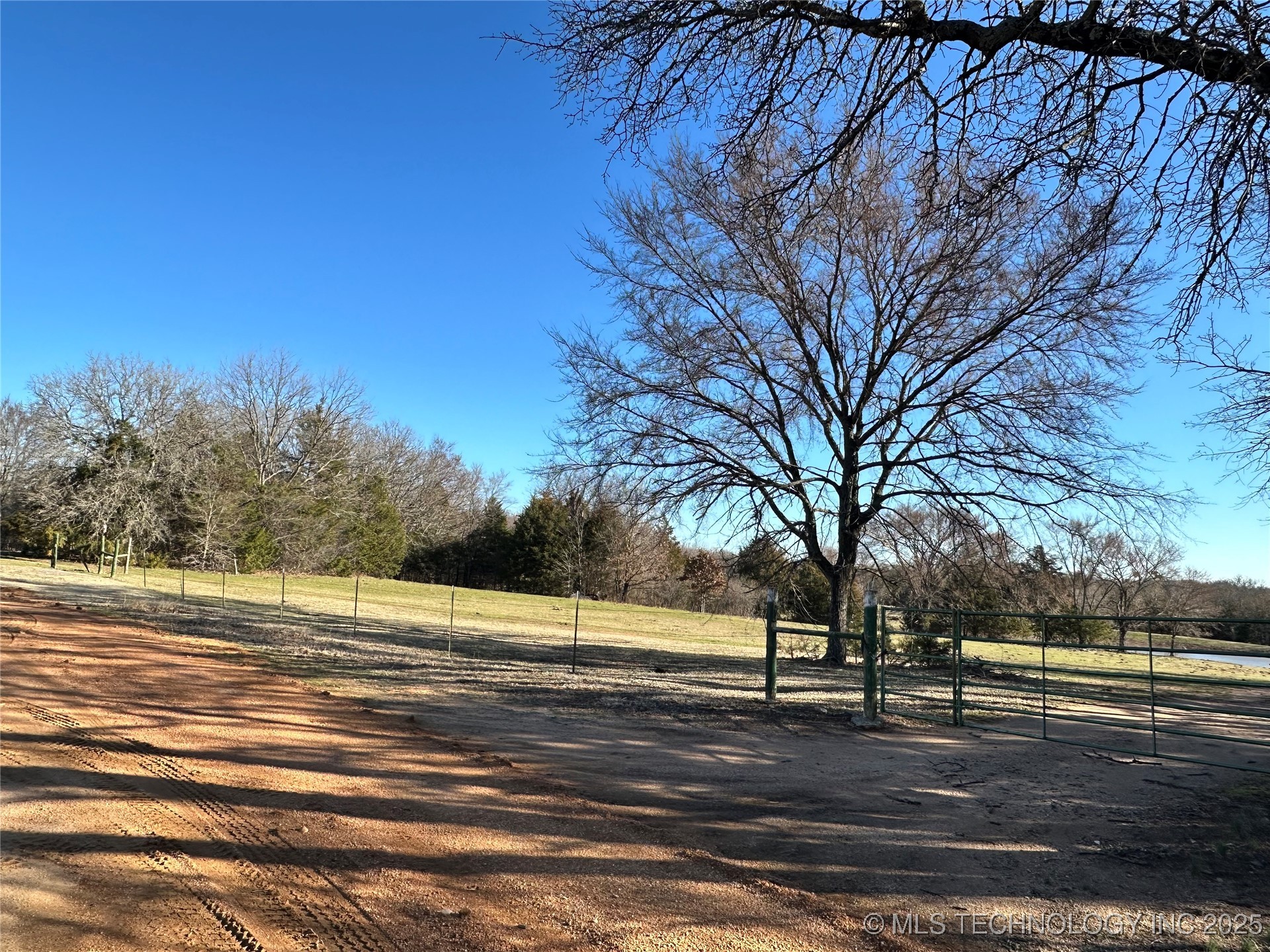 6806 S Rock Creek Loop