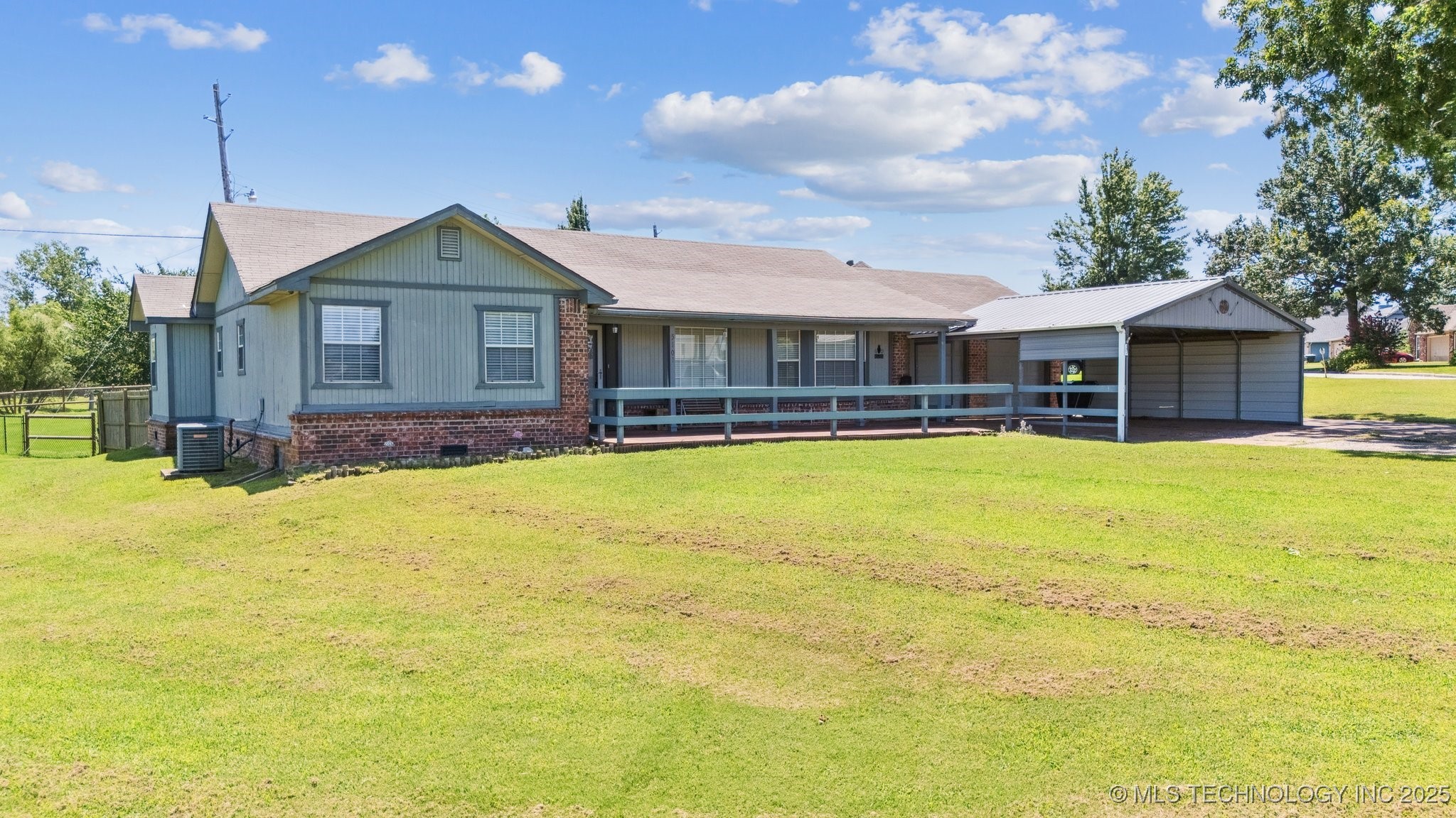 5101 S Spruce Drive