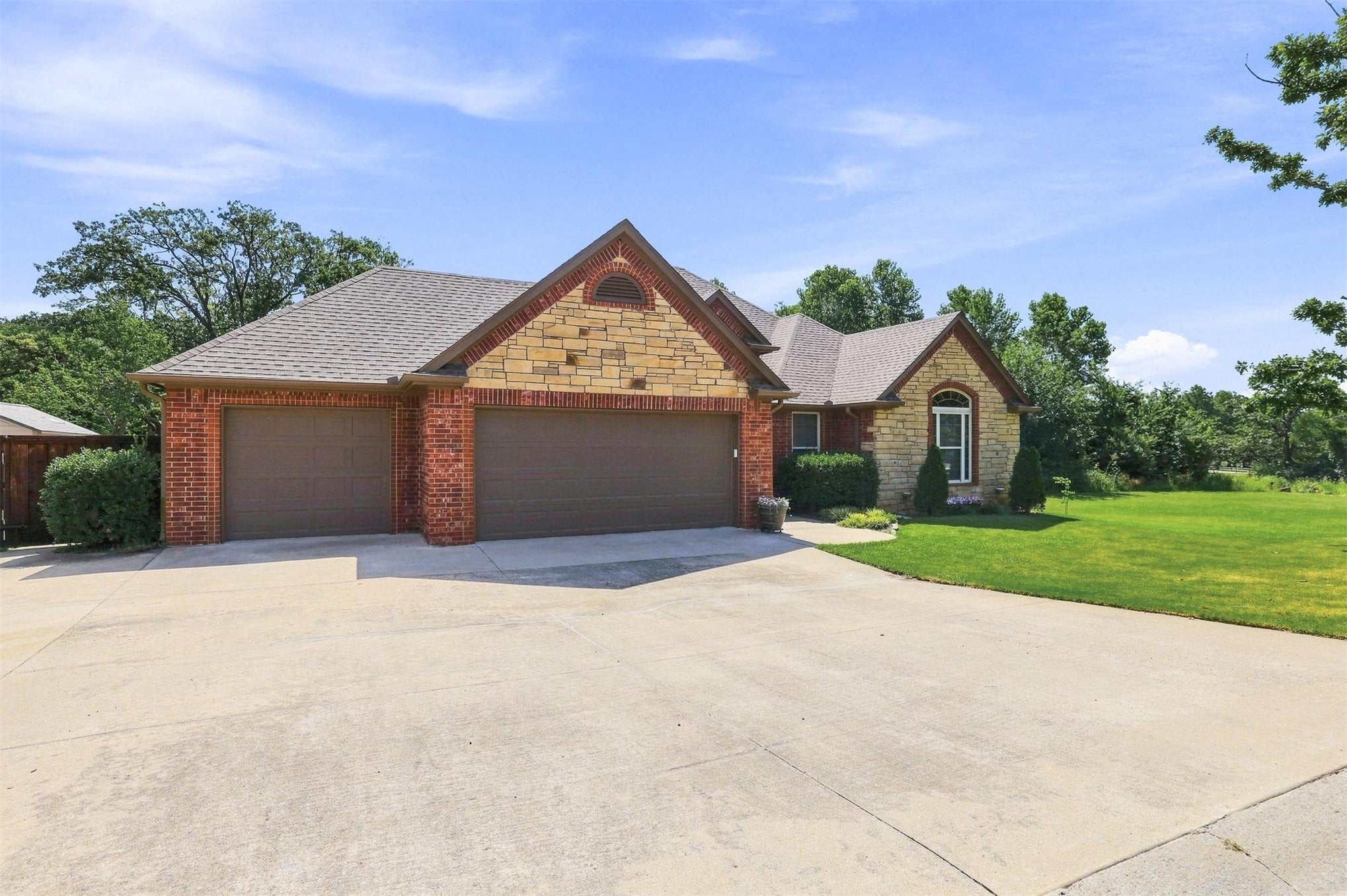 120 Sandtrap Drive