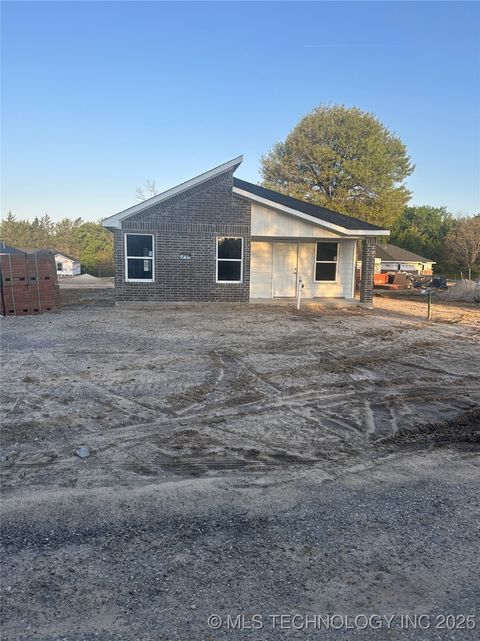 713 Mitchell Colbert OK 74733