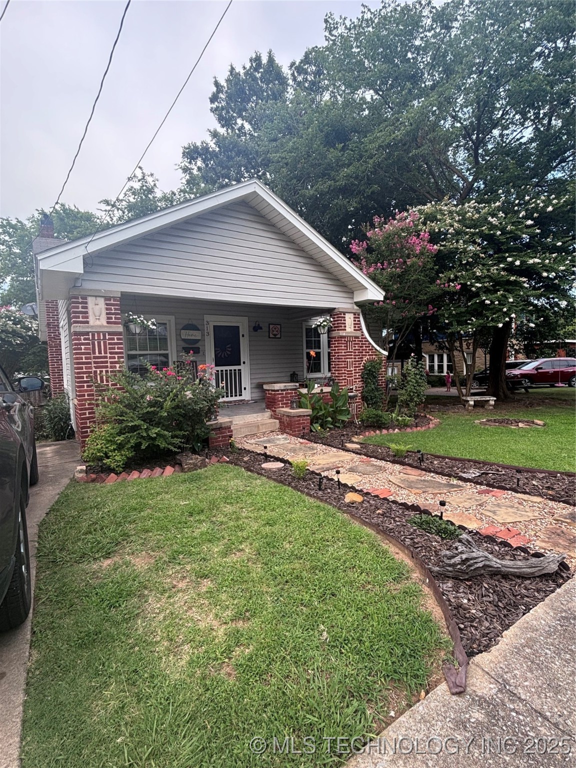313 E Osage