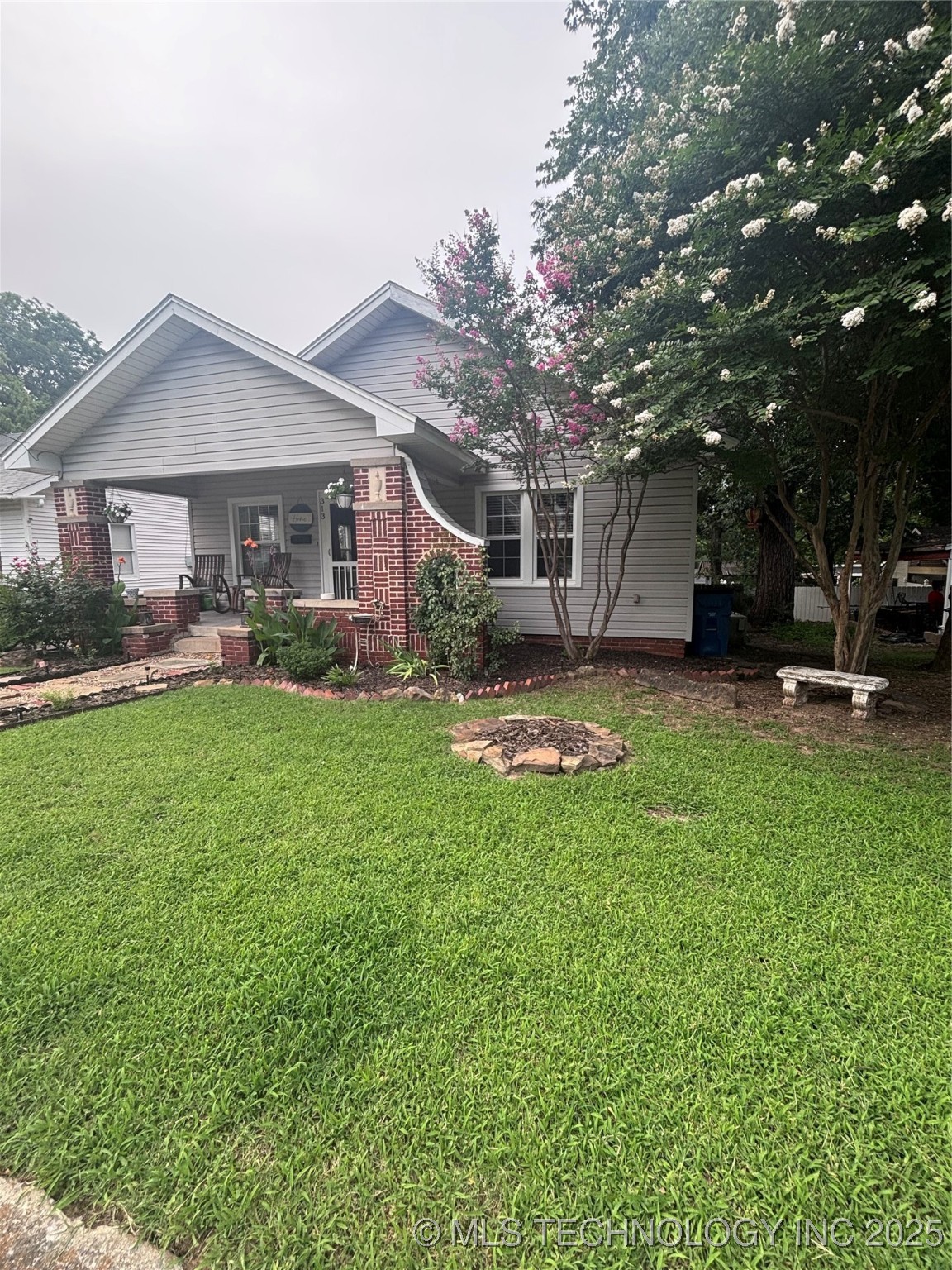313 E Osage