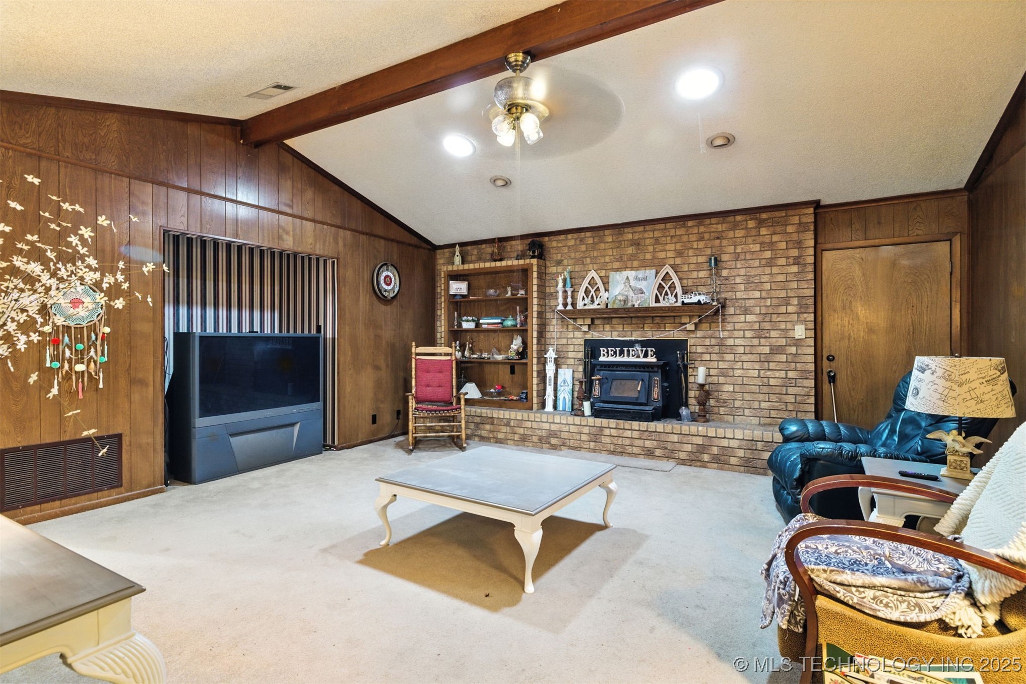 5616 Stonecreek