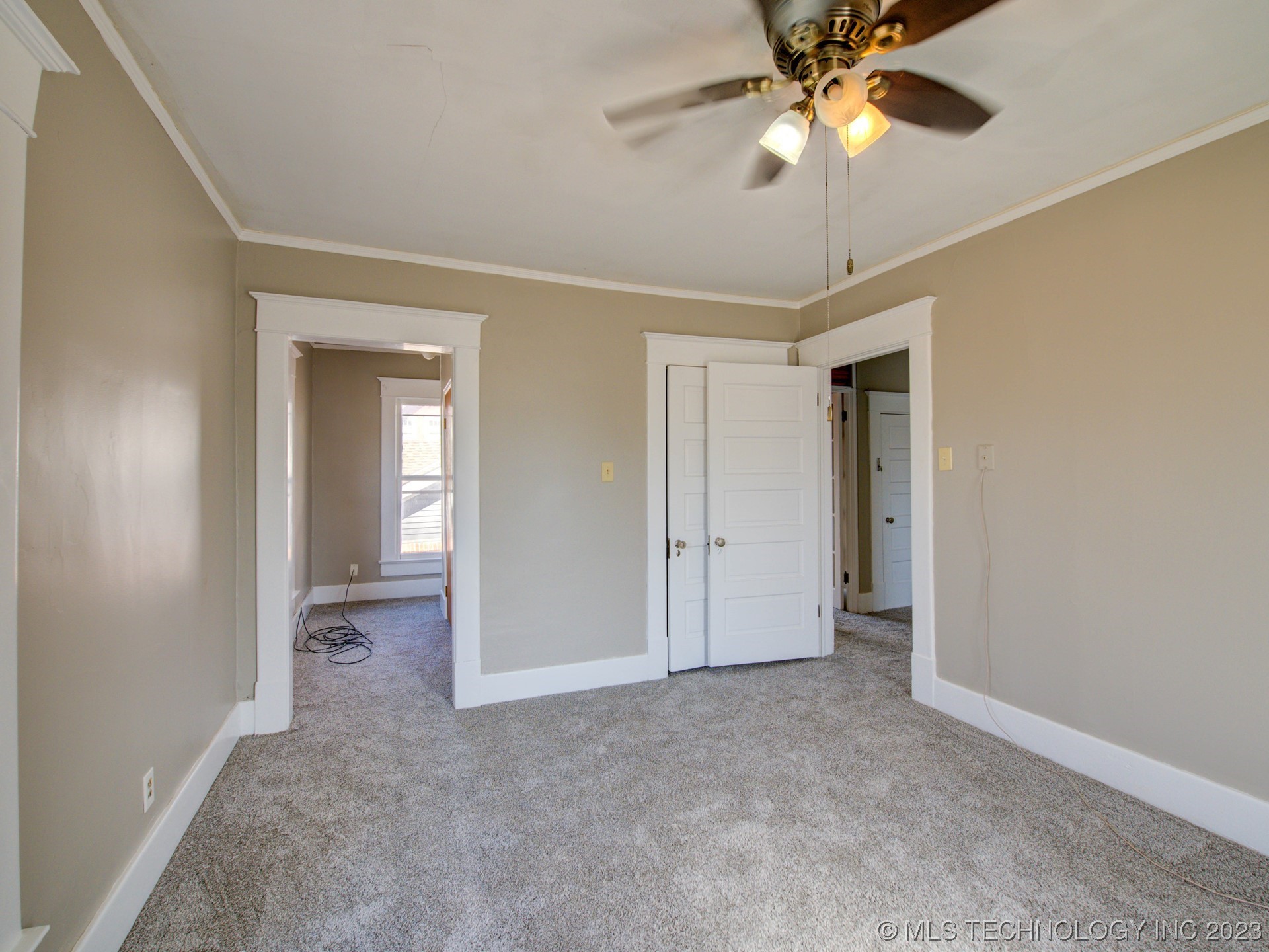Photo 19 of 28 of 1220 S Johnstone Avenue house