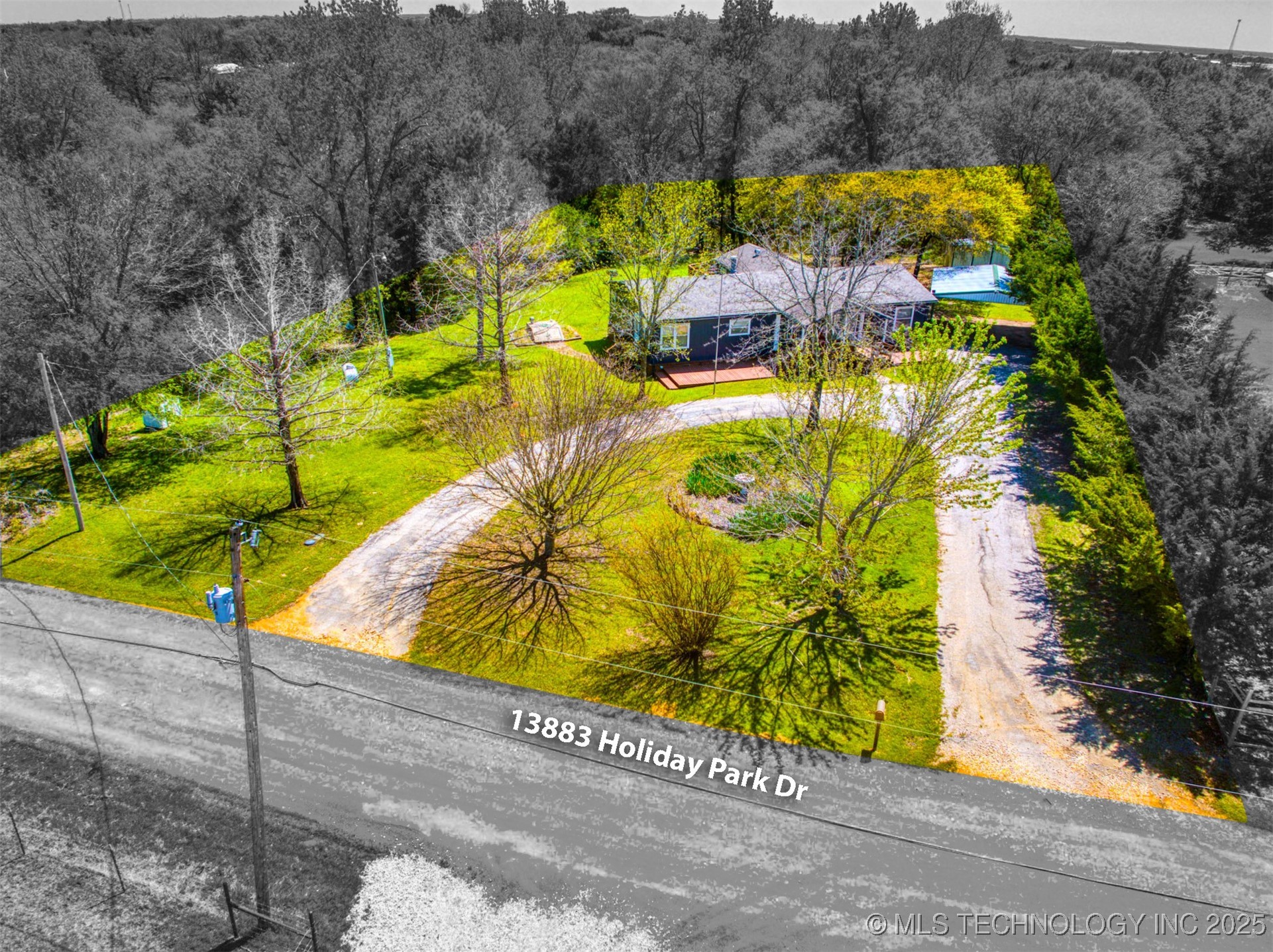 13883 Holiday Park