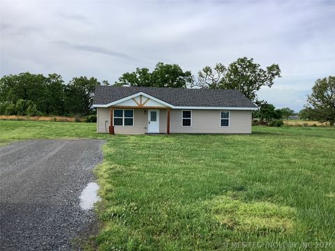 Photo of 7426 E 566 Road, Locust Grove, OK 74352 (MLS # 2617469)