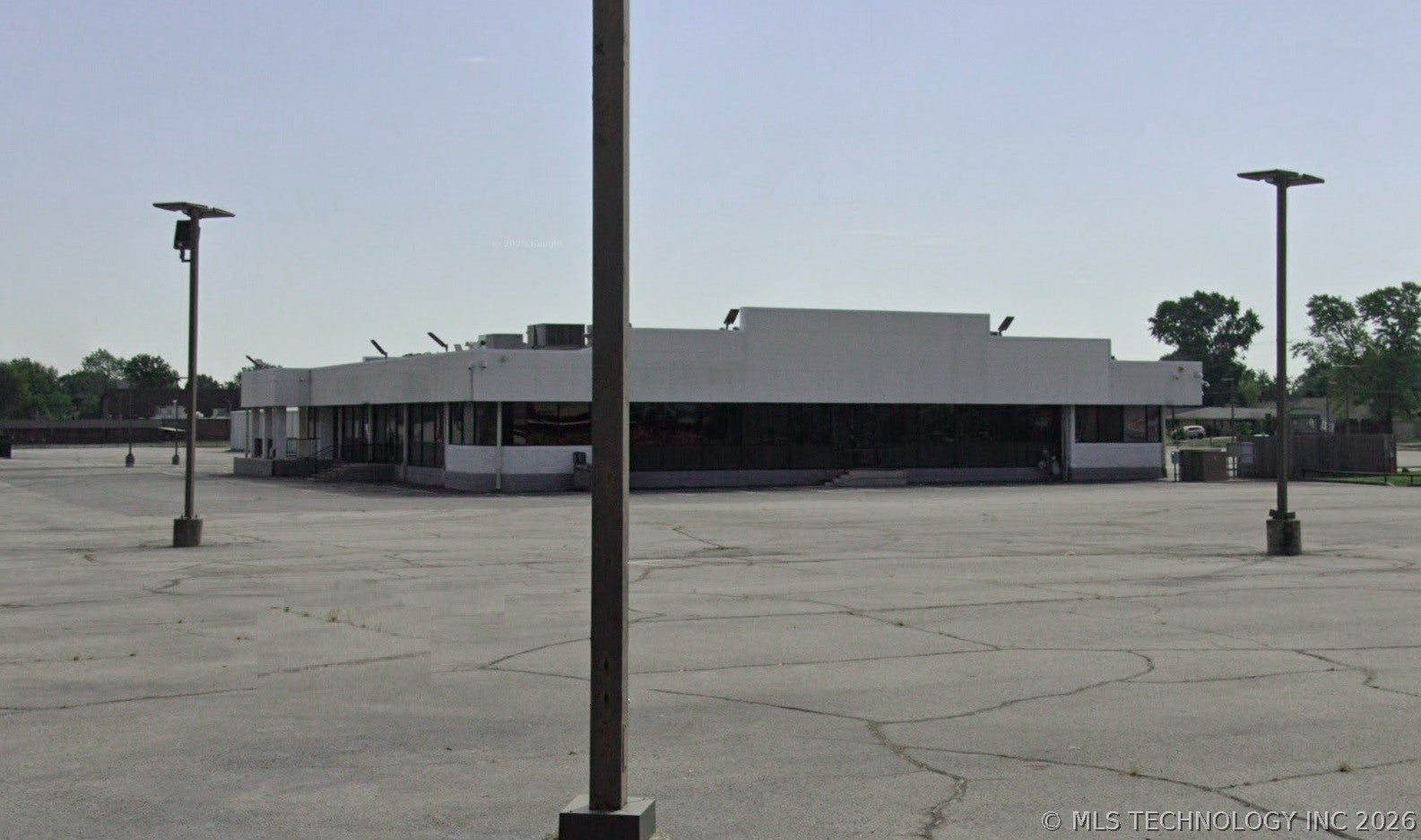 3003 S Memorial Drive
