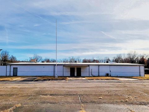 Photo of 18843 E Murrel Road, Tahlequah, OK 74464 (MLS # 2443763)