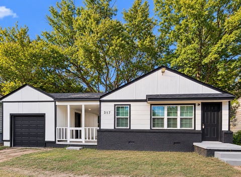 Photo of 317 W 48th Street, Tulsa, OK 74126 (MLS # 2638528)