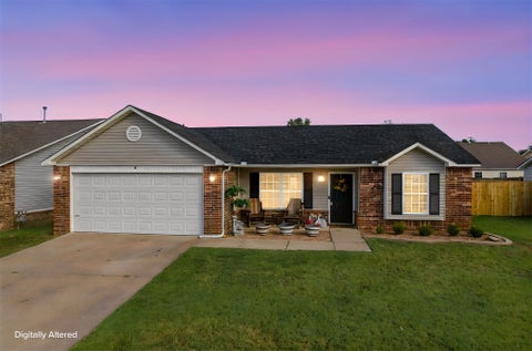 Photo of 9 E Fairlane Place, Sapulpa, OK 74066 (MLS # 2638340)