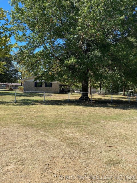 18860 11th Oakland OK 73446