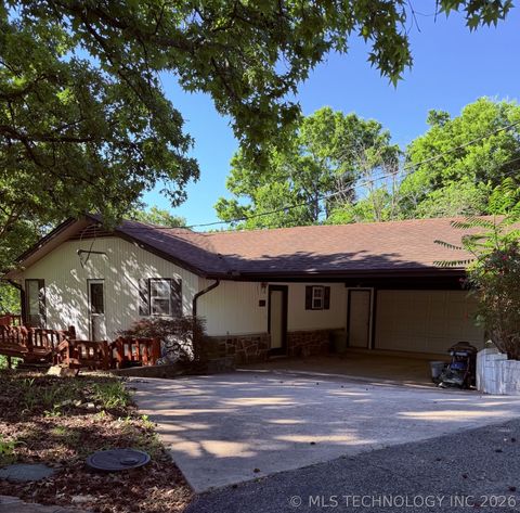 Photo of 96221 S Redbud Lane, Gore, OK 74435 (MLS # 2617074)