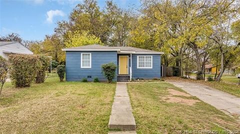 Photo of 301 SE Park Street, Ardmore, OK 73401 (MLS # 2624712)