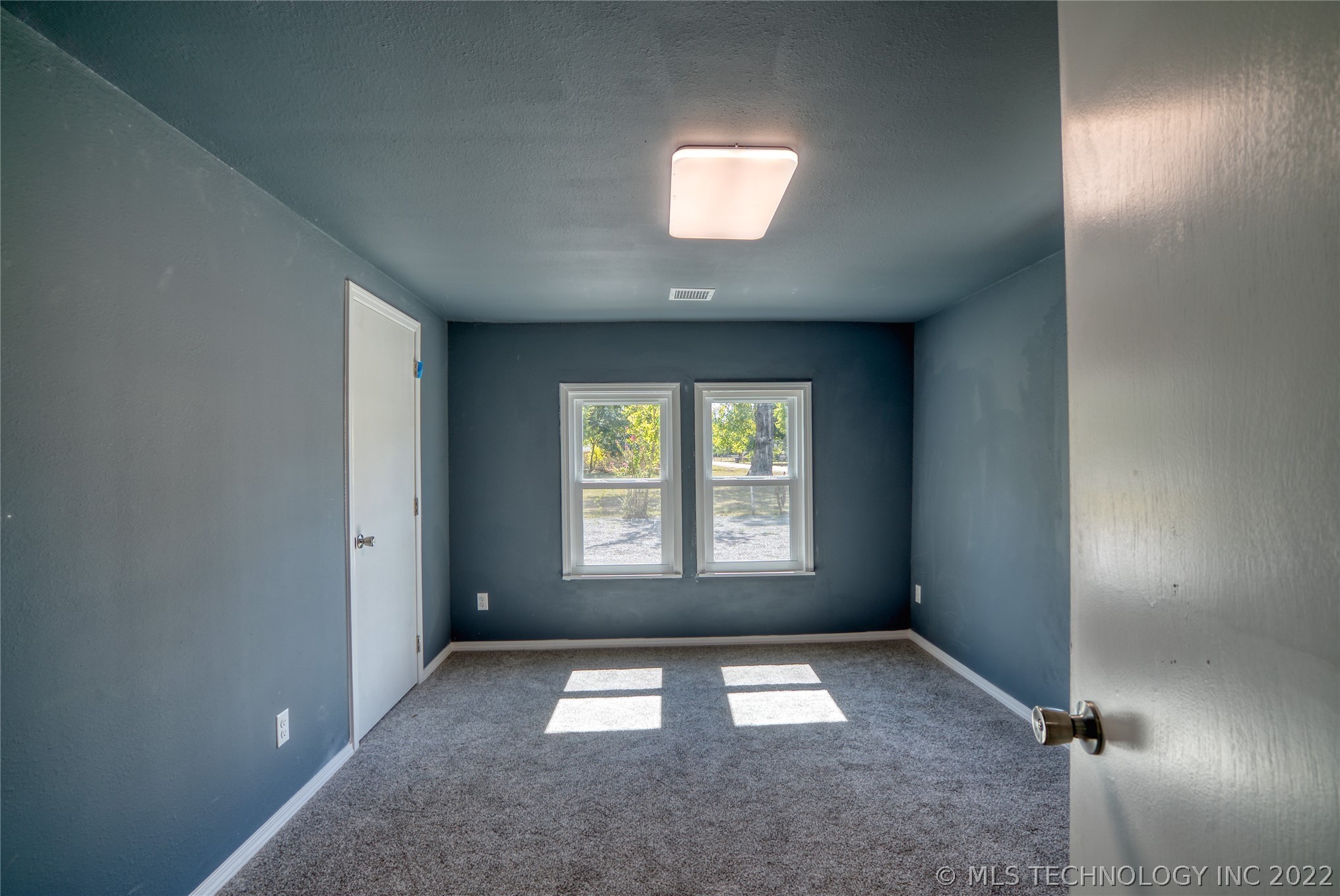 Photo 12 of 28 of 344 N Margarite house