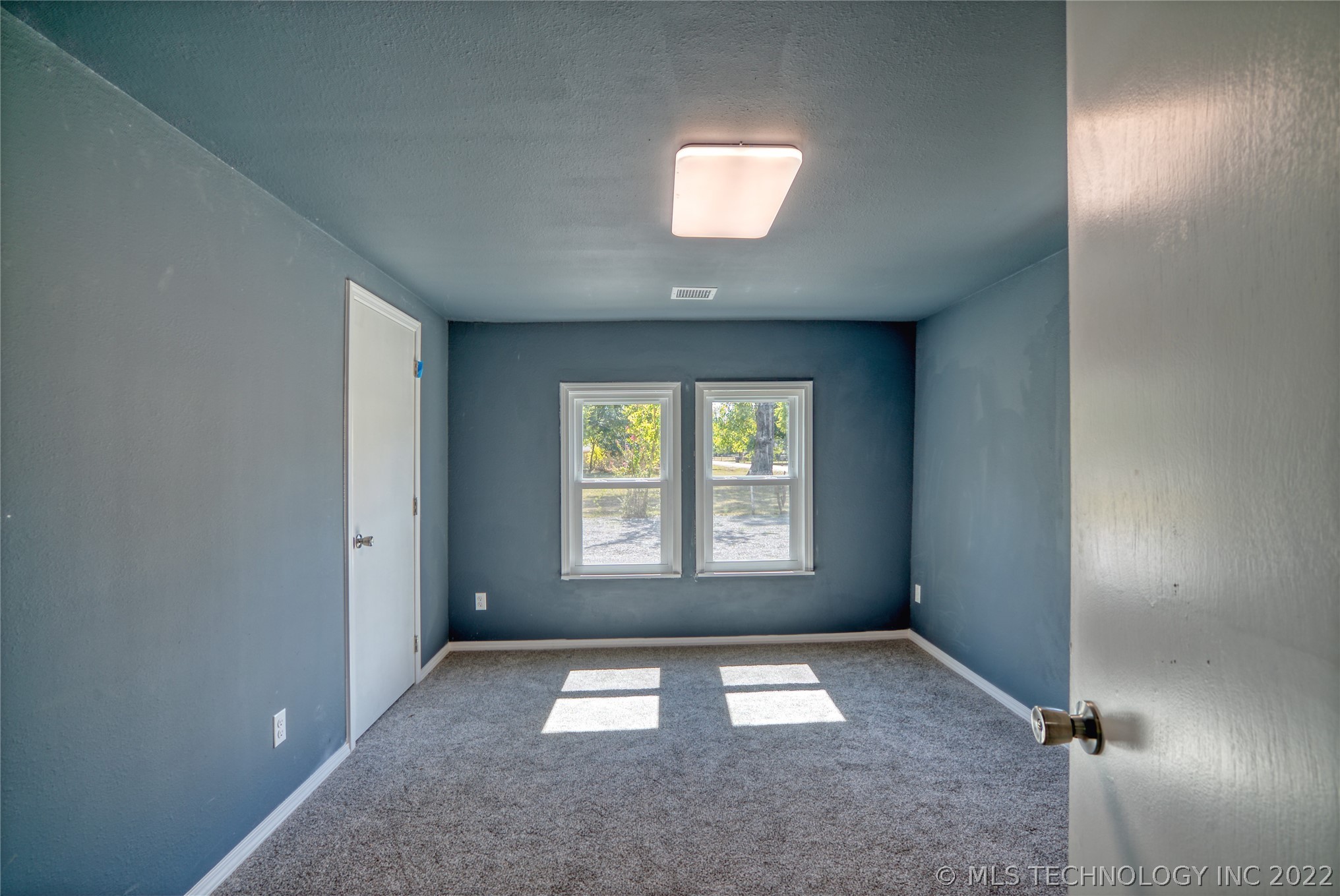Photo 13 of 28 of 344 N Margarite house