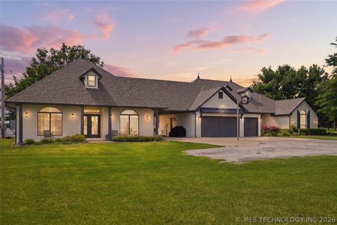 Photo of 12785 N 280 Road, Okmulgee, OK 74447 (MLS # 2616724)