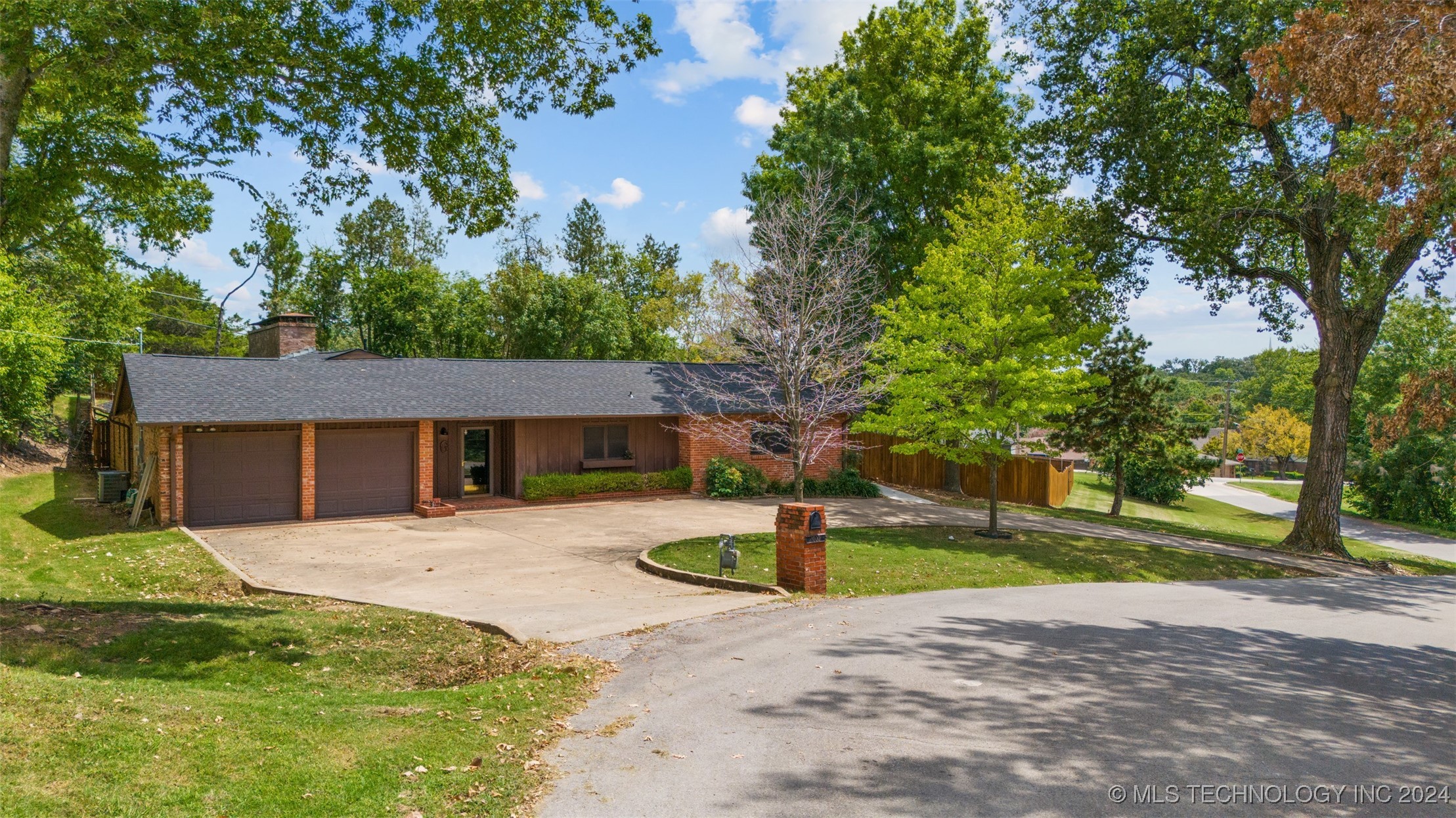 View Ada, OK 74820 house