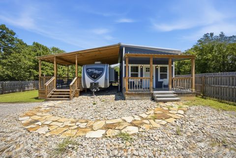 Photo of 127 Seneca Springs, Eufaula, OK 74432 (MLS # 2622540)