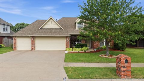 Photo of 11212 N 131st EastPlace, Owasso, OK 74055 (MLS # 2616609)
