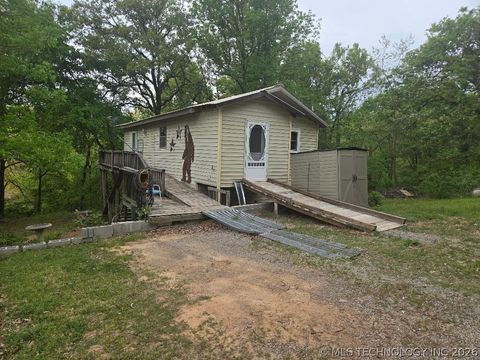 Photo of 121712 Dall Drive, Eufaula, OK 74432 (MLS # 2612952)